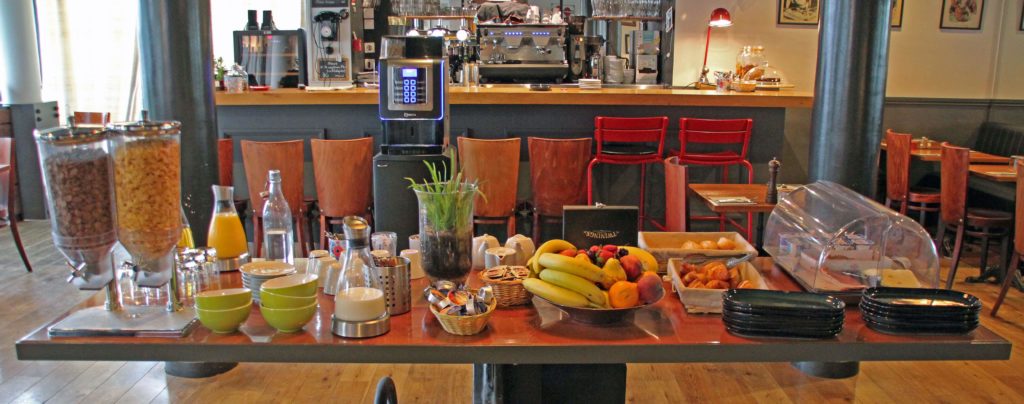 petit déjeuner en buffet
