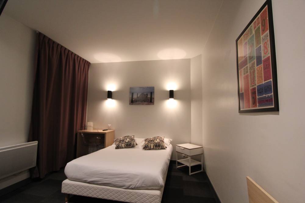 CHAMBRE SUPERIEURE – Hotel Vol de Nuit